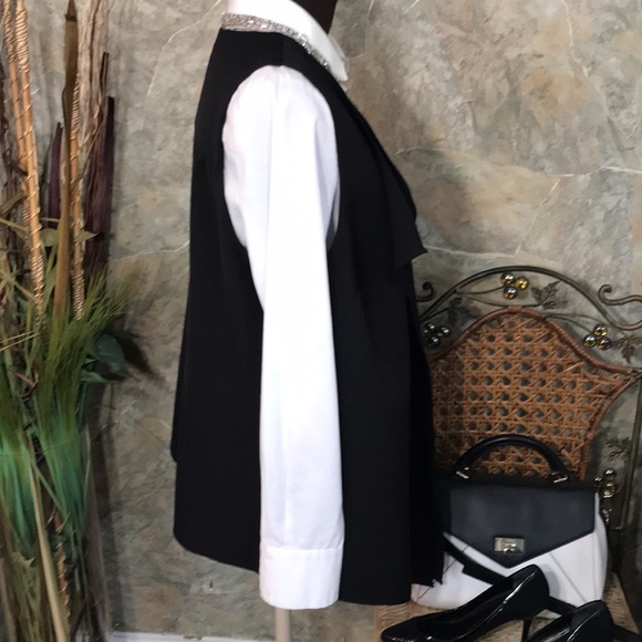 Simply Emma. 🌹 Stunning Deep rich black double layered long vest. - Picture 9 of 11